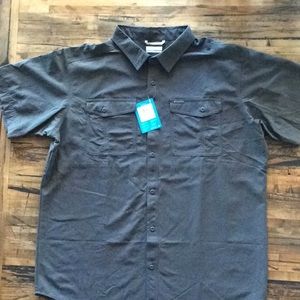 Brand new Men’s Columbia button up shirt